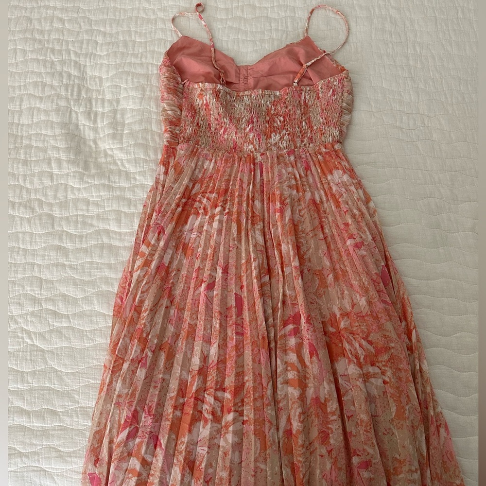 Chelsea28 Floral Print Pleated Dress in Pink‎ Floral - Picture 9 of 9
